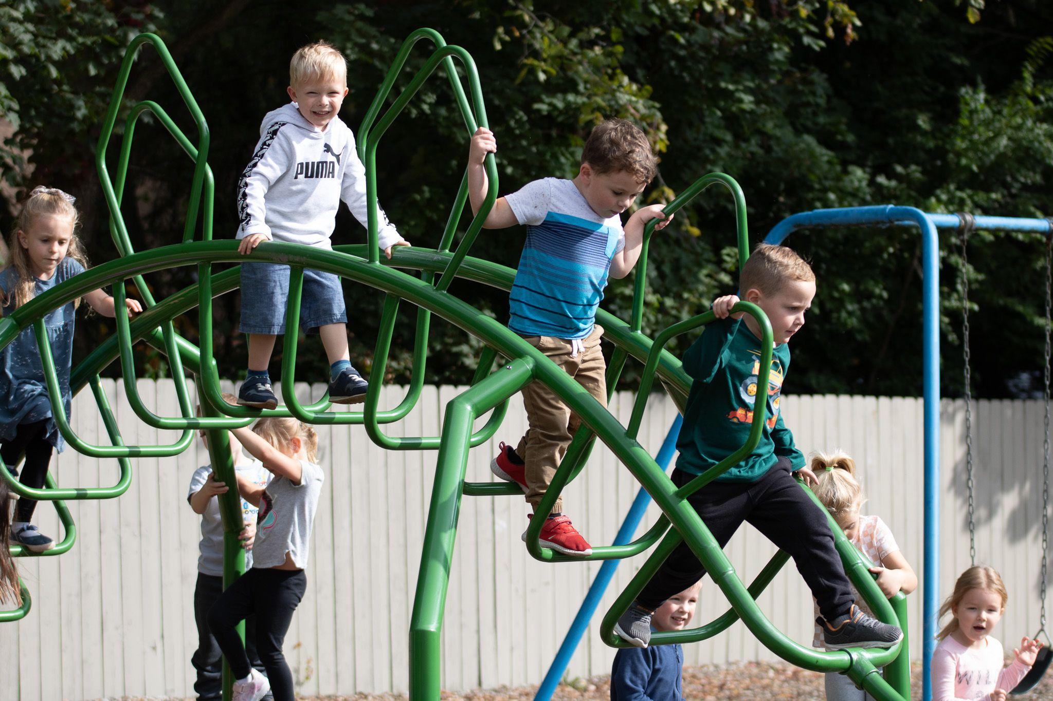 preschoolers playing outside